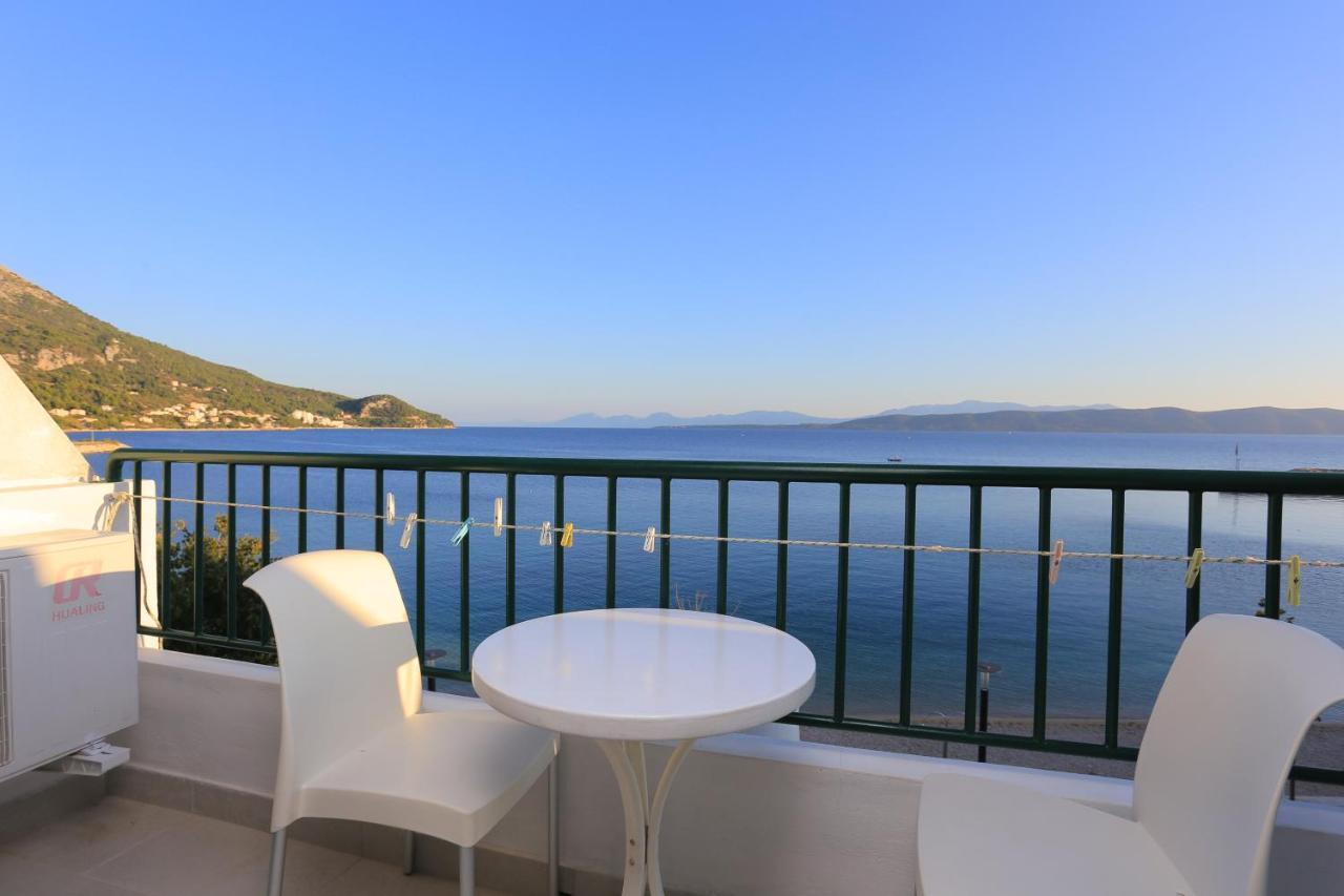 Apartments By The Sea Igrane, Makarska - 6653 Buitenkant foto
