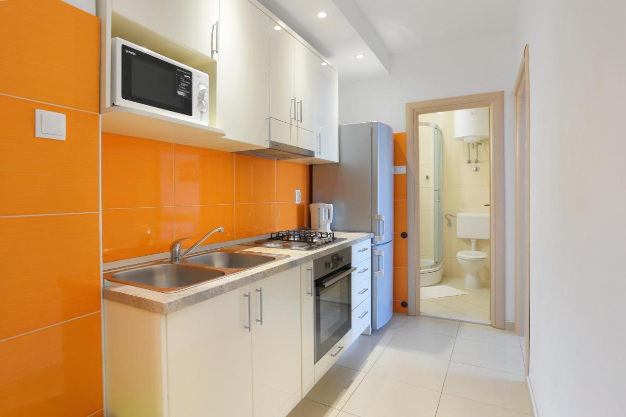 Apartments By The Sea Igrane, Makarska - 6653 Buitenkant foto