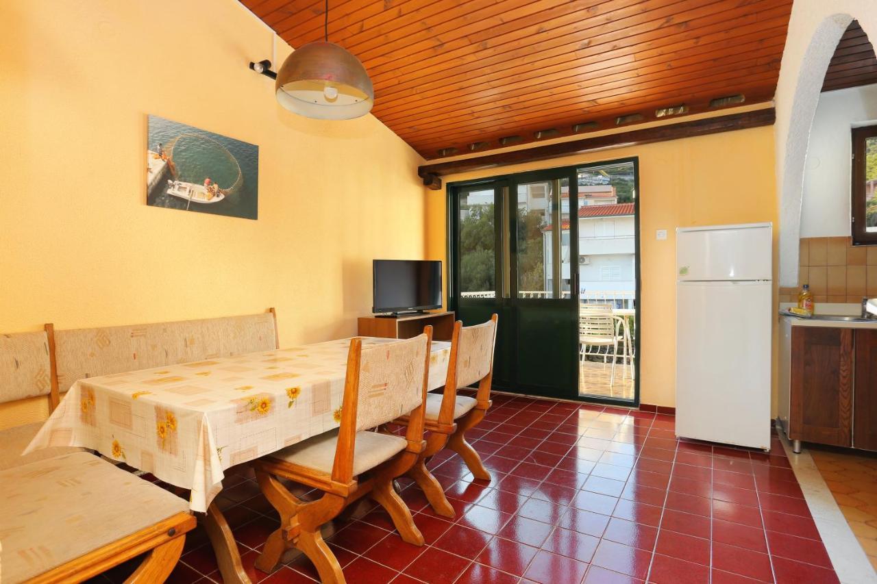 Apartments By The Sea Igrane, Makarska - 6653 Buitenkant foto
