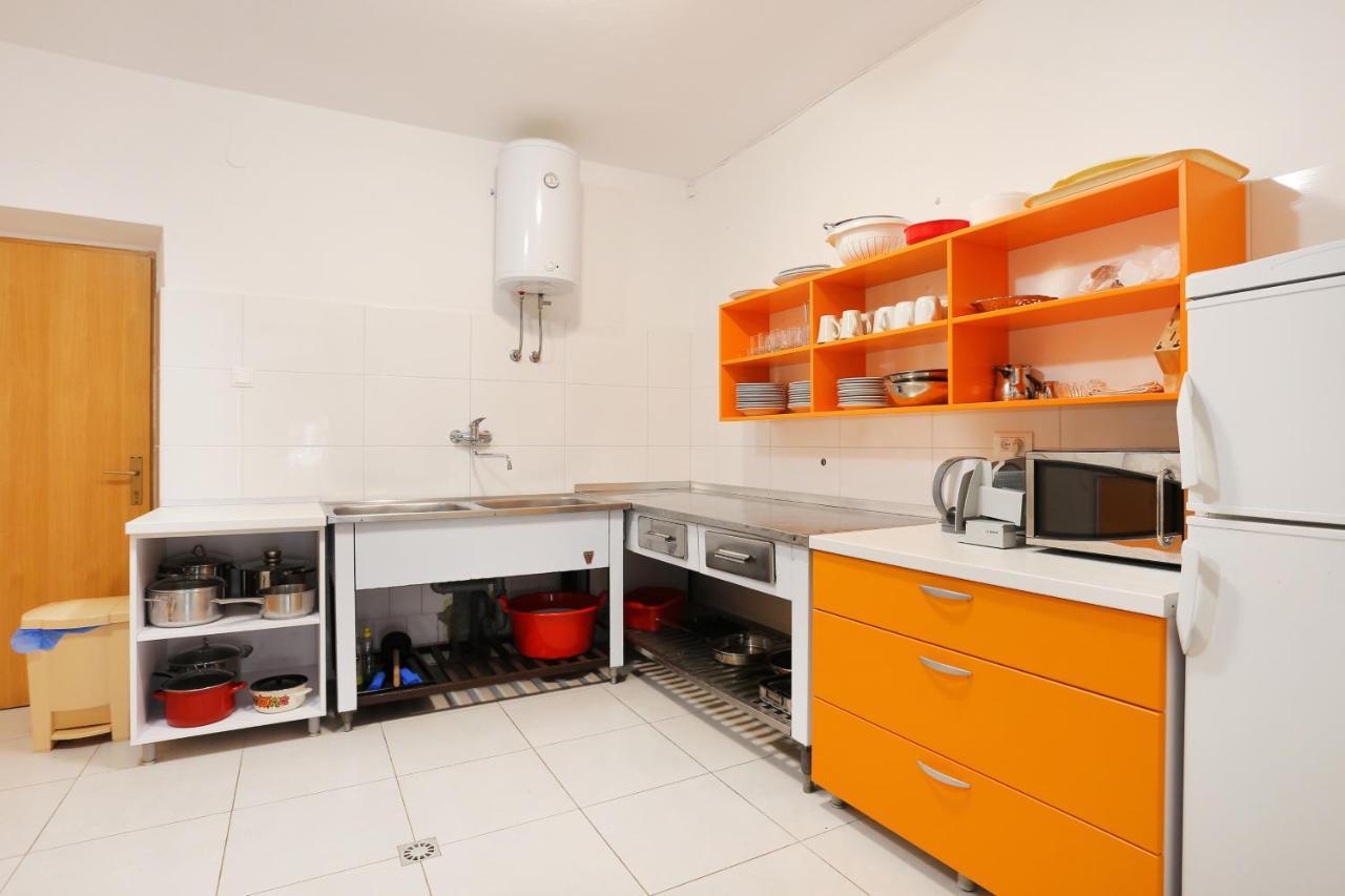 Apartments By The Sea Igrane, Makarska - 6653 Buitenkant foto