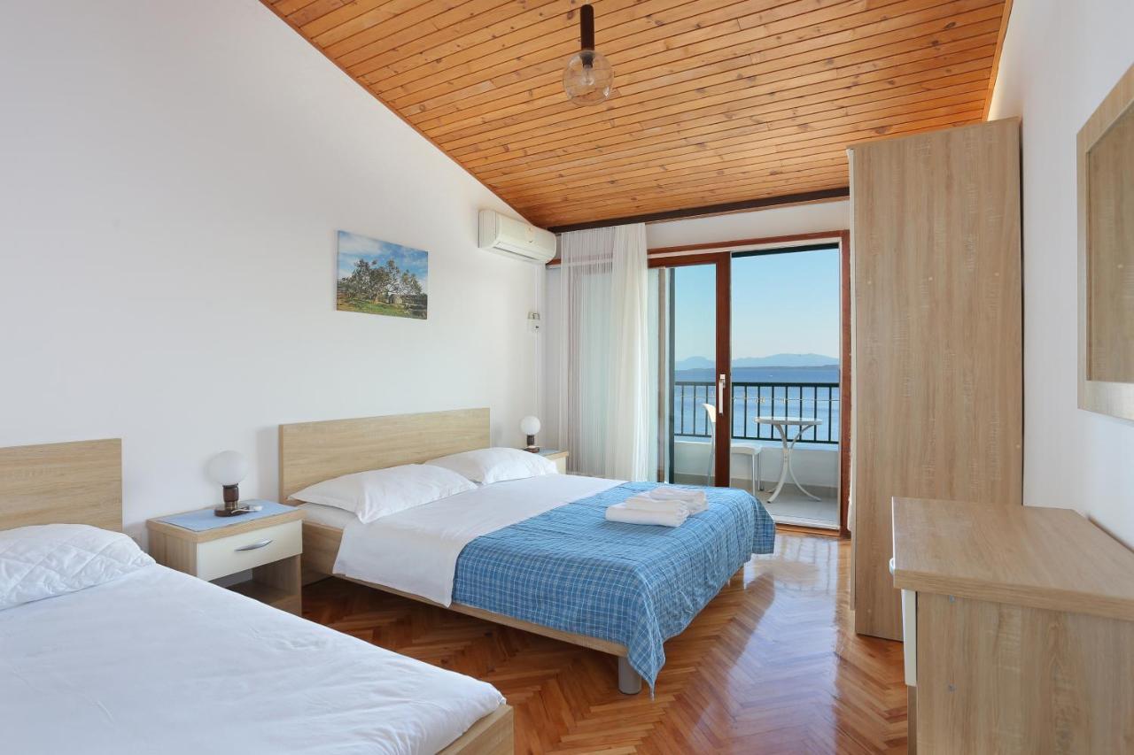 Apartments By The Sea Igrane, Makarska - 6653 Buitenkant foto