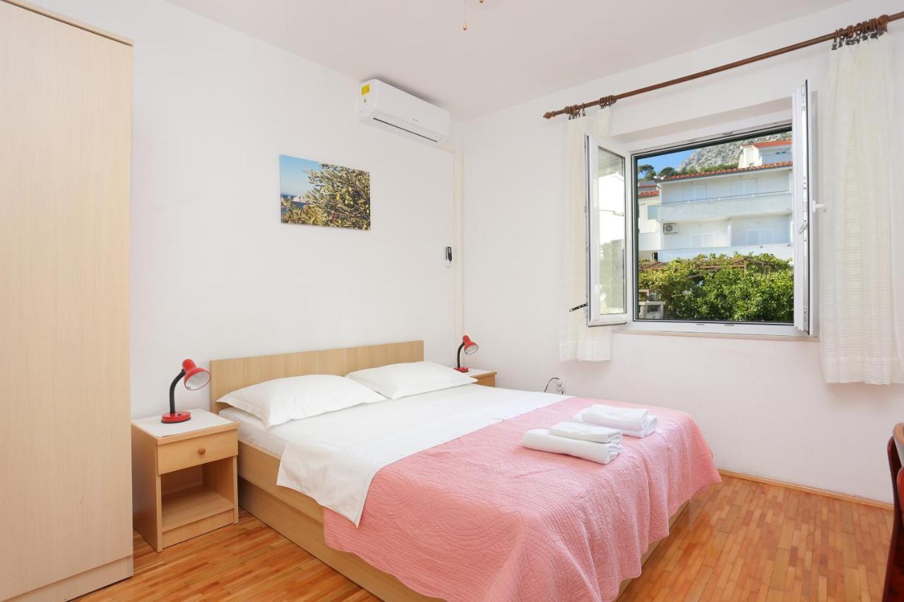 Apartments By The Sea Igrane, Makarska - 6653 Buitenkant foto