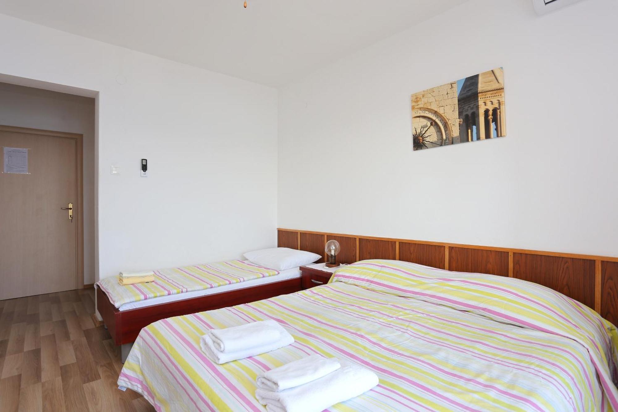 Apartments By The Sea Igrane, Makarska - 6653 Kamer foto